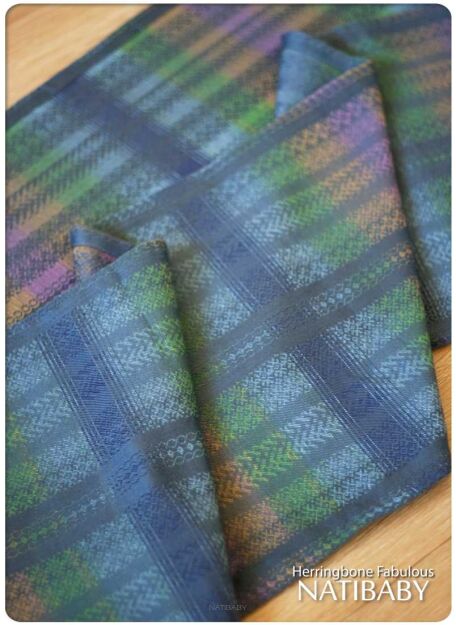 Natibaby HERRINGBONE FABULOUS - Puppentragetuch  01.jpg