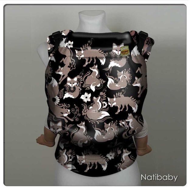 Natigo Ergonomische Tragehilfe Natibaby Muster Foxes Nero nosidlo-bk-wizualizacja-zramka-foxes-nero.jpg